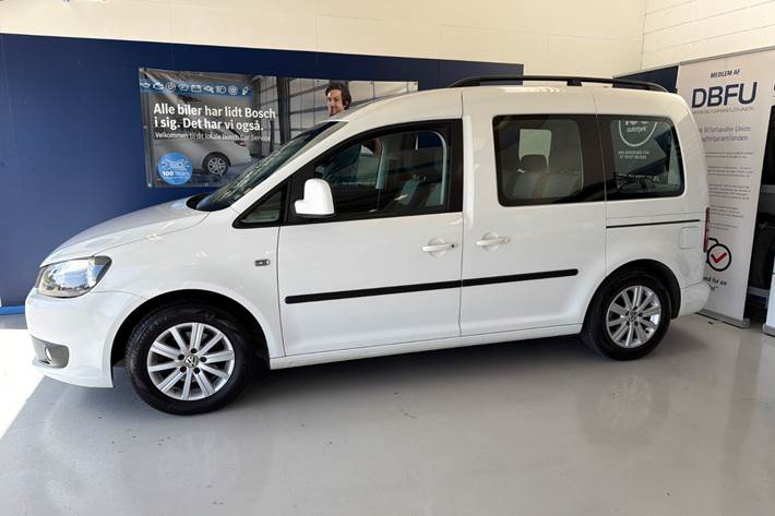 Hvid VW Caddy fra 2010