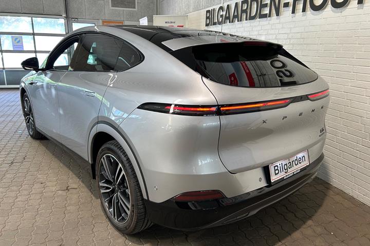 Sølv Xpeng G6 fra 2025