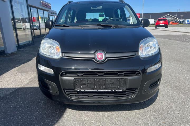 Sort Fiat Panda fra 2014