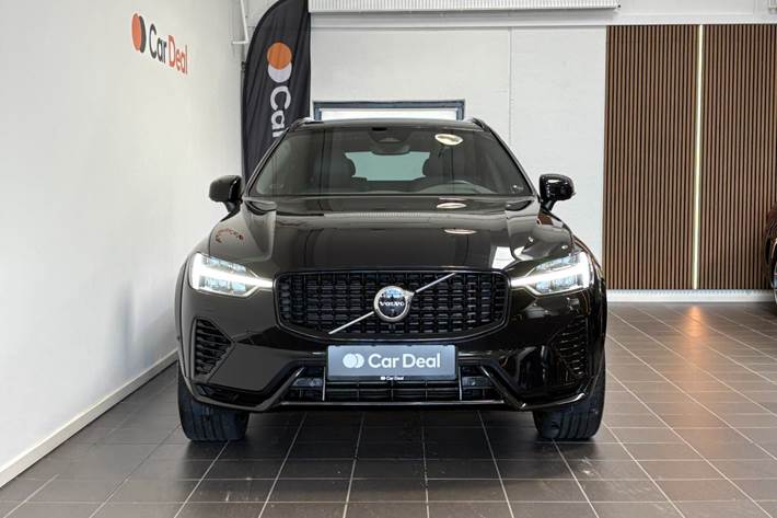 Sort Volvo XC60 fra 2023