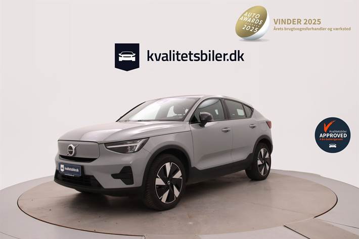 Grå Volvo C40 fra 2024 set udefra