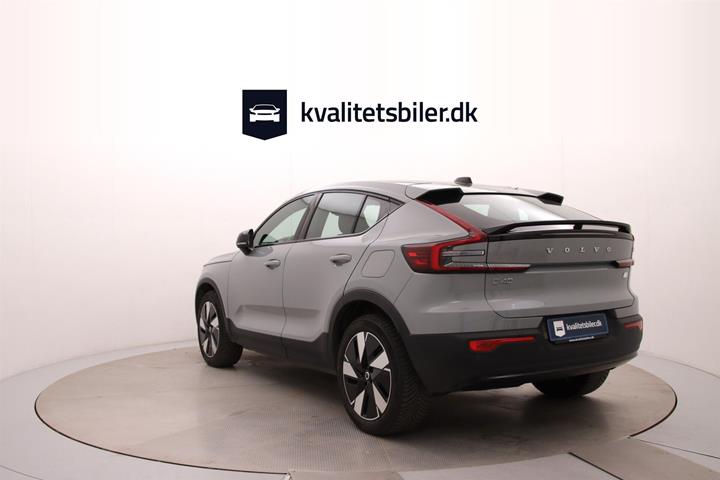 Grå Volvo C40 fra 2024