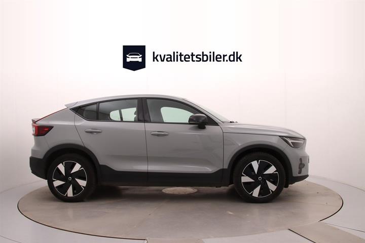 Grå Volvo C40 fra 2024