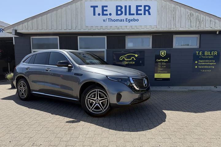 Sort Mercedes EQC 400 fra 2022 set udefra