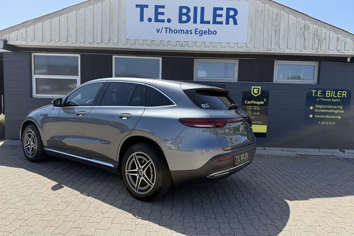 Sort Mercedes EQC 400 fra 2022
