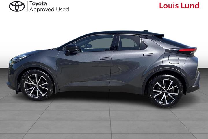 Grå Toyota C-HR fra 2024