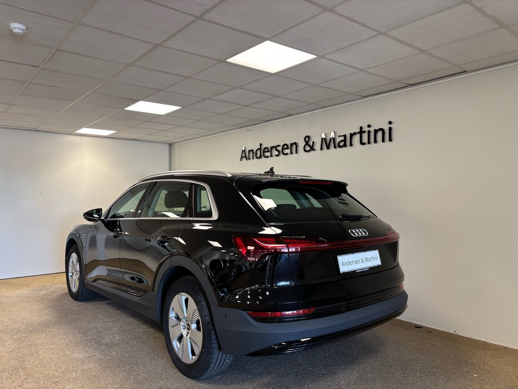 Sort Audi e-tron fra 2022