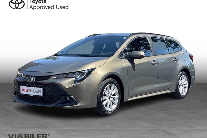 Bronze Toyota Corolla fra 2024