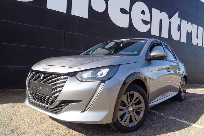 Grå Peugeot e-208 fra 2022