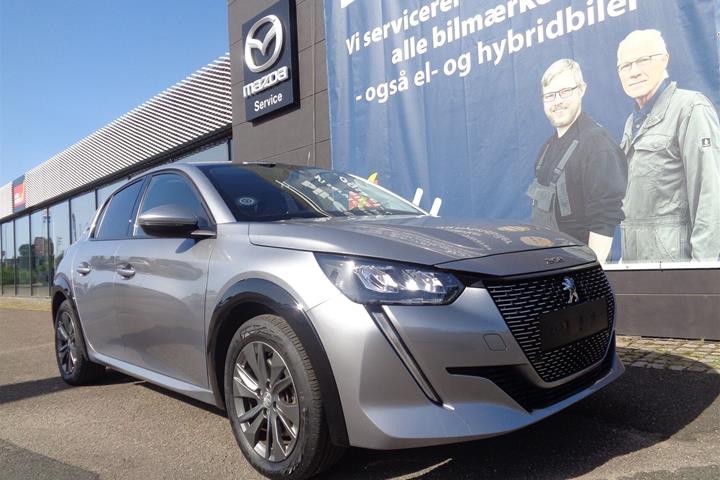 Grå Peugeot e-208 fra 2022