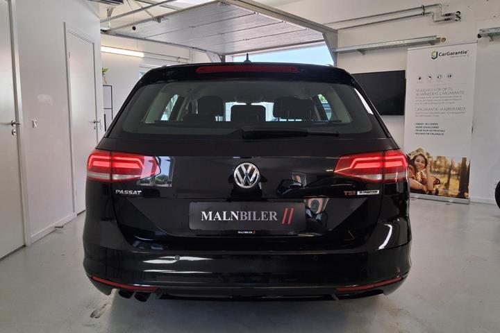 Sort VW Passat fra 2017