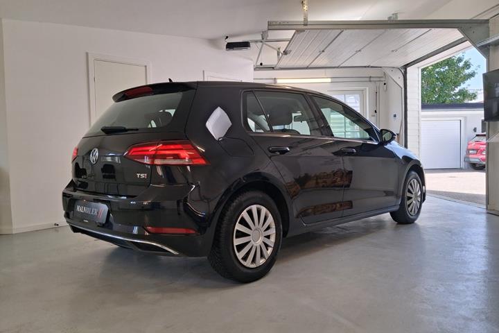 Sort VW Golf VII fra 2017
