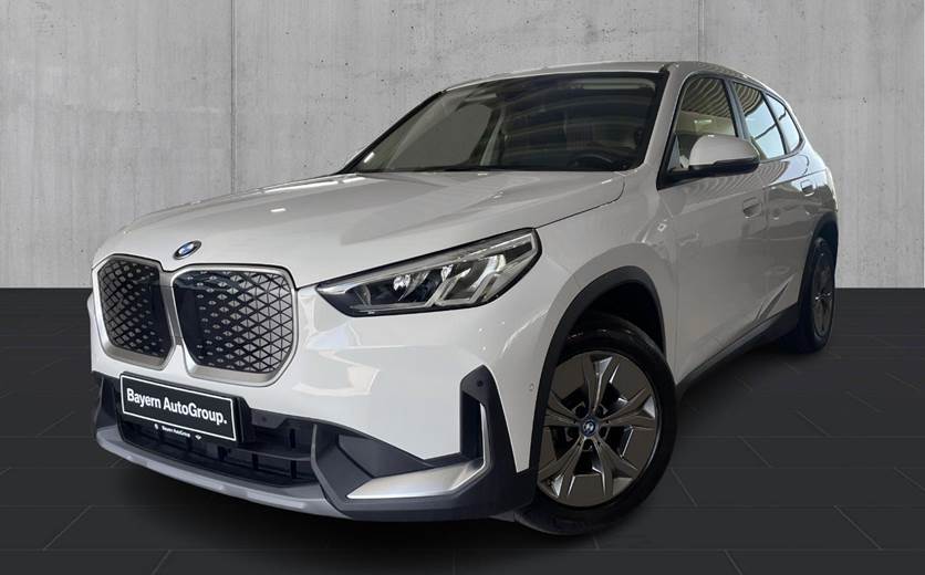 BMW iX1 eDrive20 X-Line