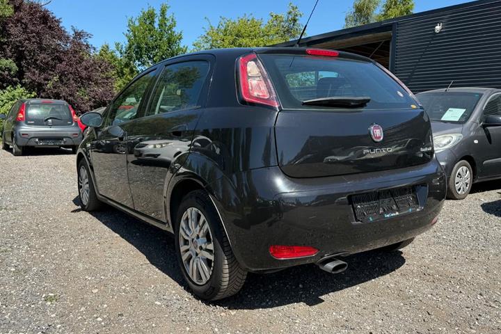 Sort Fiat Punto fra 2013