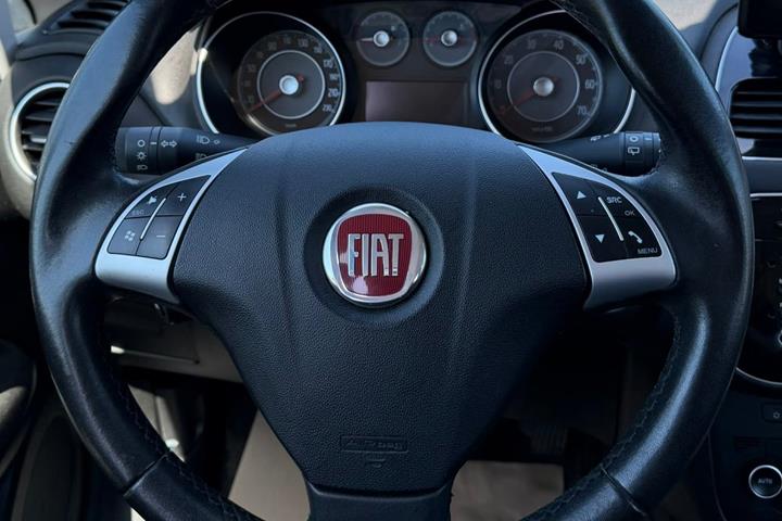 Sort Fiat Punto fra 2013