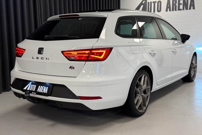 Hvid Seat Leon fra 2018