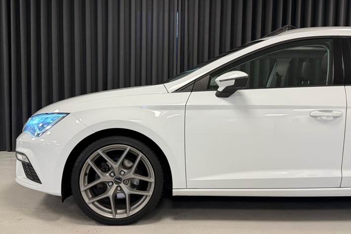 Hvid Seat Leon fra 2018