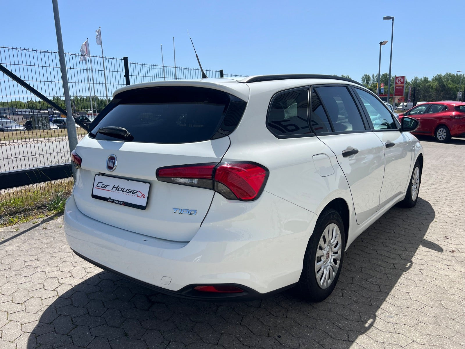 Hvid Fiat Tipo fra 2017