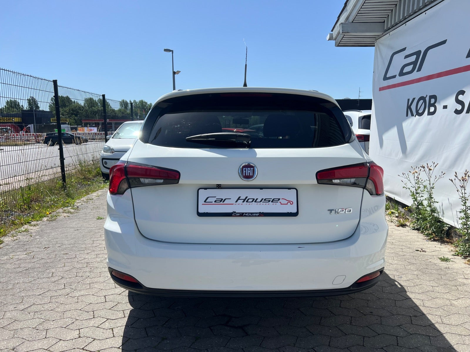 Hvid Fiat Tipo fra 2017