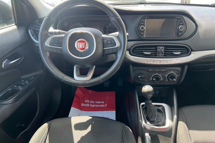 Hvid Fiat Tipo fra 2017