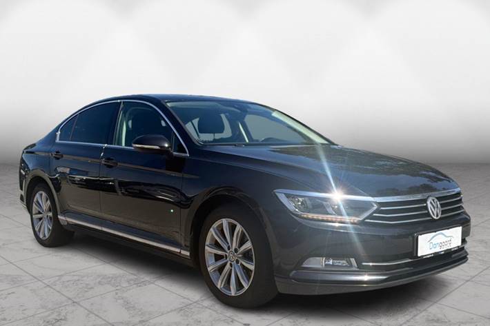 Sort VW Passat fra 2018