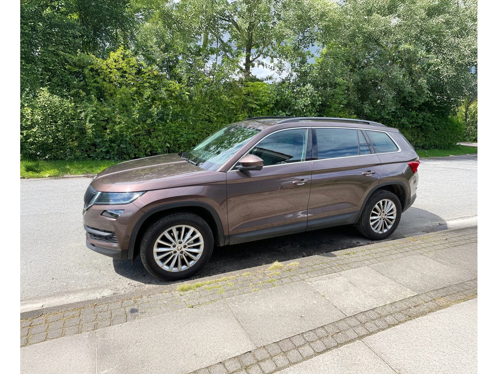 Brun Skoda Kodiaq fra 2020