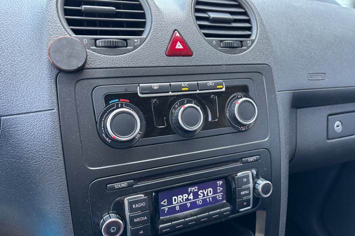 Hvid VW Caddy fra 2015