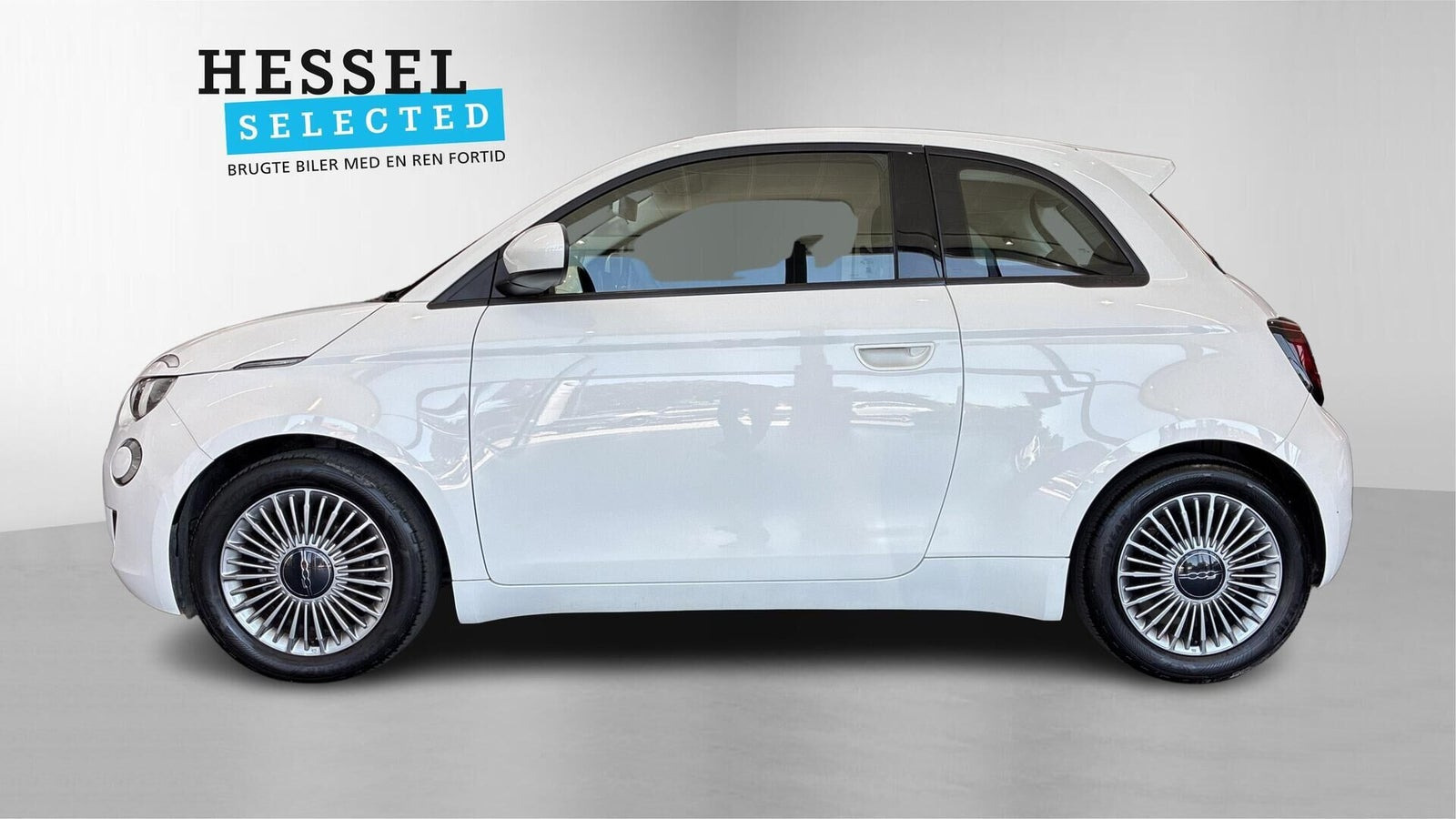 Hvid Fiat 500e fra 2023