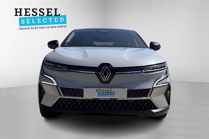 Grå Renault Megane E-Tech fra 2022