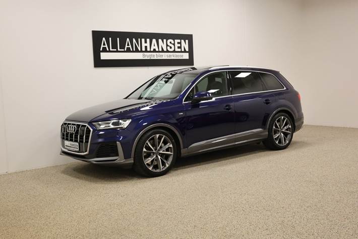 Blå Audi Q7 fra 2023