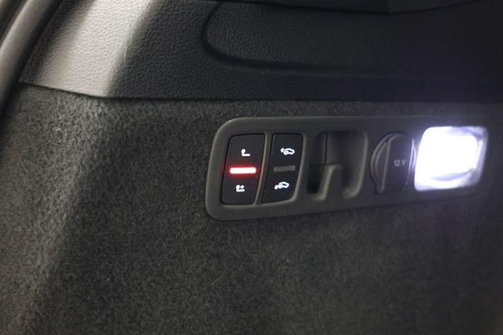 Blå Audi Q7 fra 2023