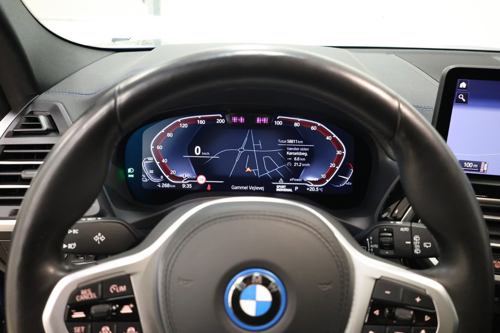 Blå BMW iX3 fra 2023