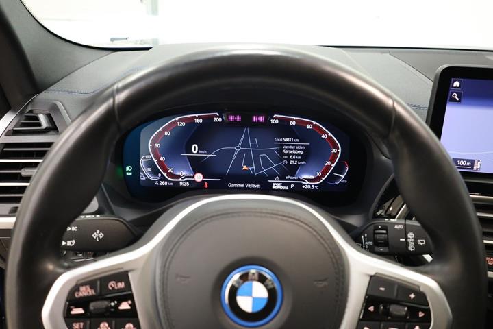 Blå BMW iX3 fra 2023
