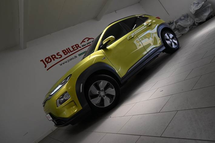 Gul Hyundai Kona fra 2018