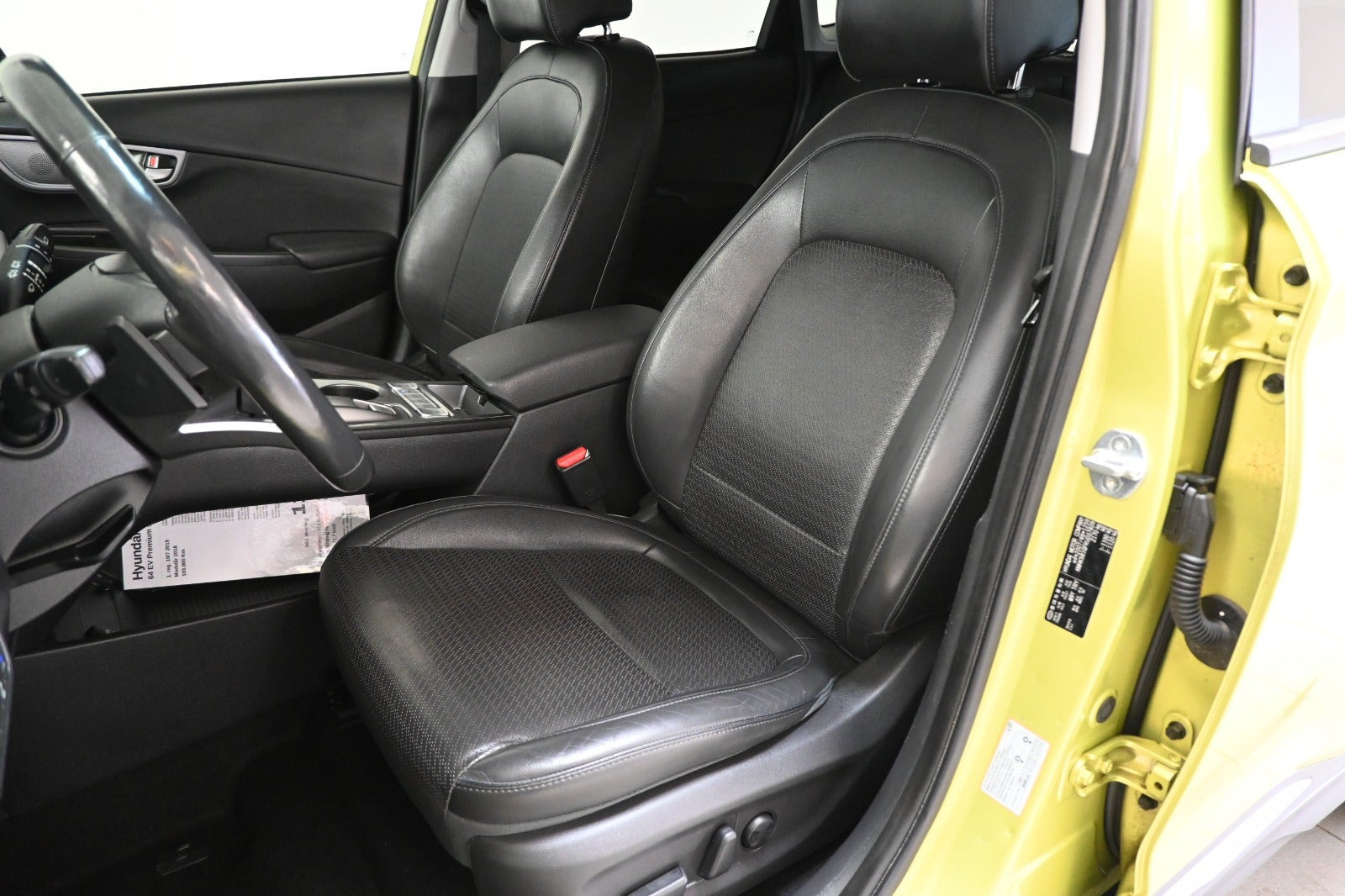 Gul Hyundai Kona fra 2018