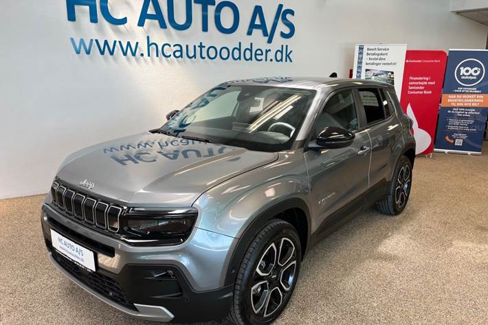 Sølv Jeep Avenger fra 2025