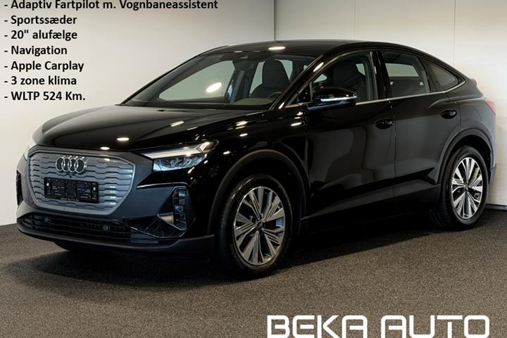 Sort Audi Q4 e-tron fra 2023 set udefra