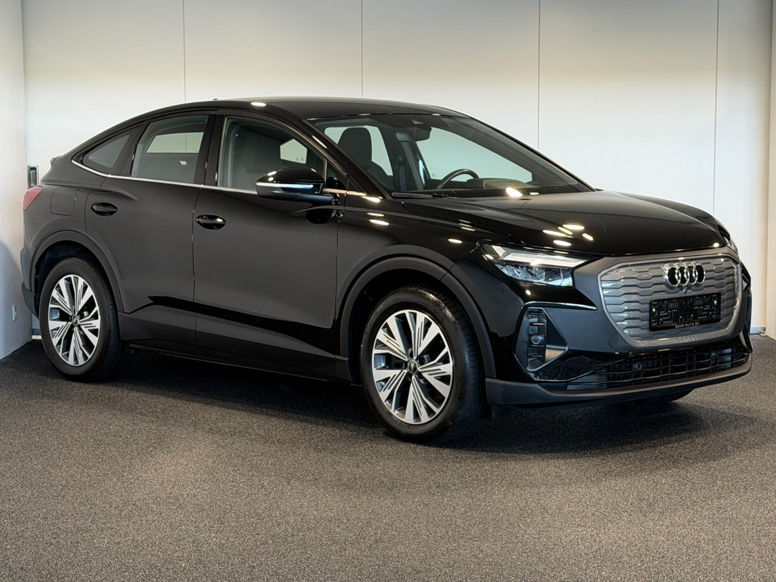 Sort Audi Q4 e-tron fra 2023