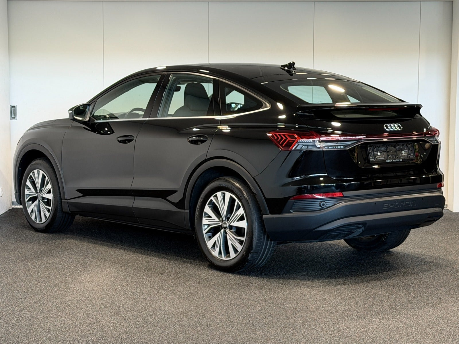 Sort Audi Q4 e-tron fra 2023