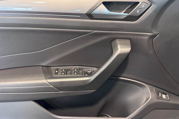 Grøn VW T-Roc fra 2022