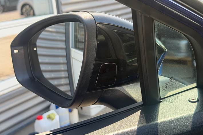 Blå VW ID.4 fra 2020