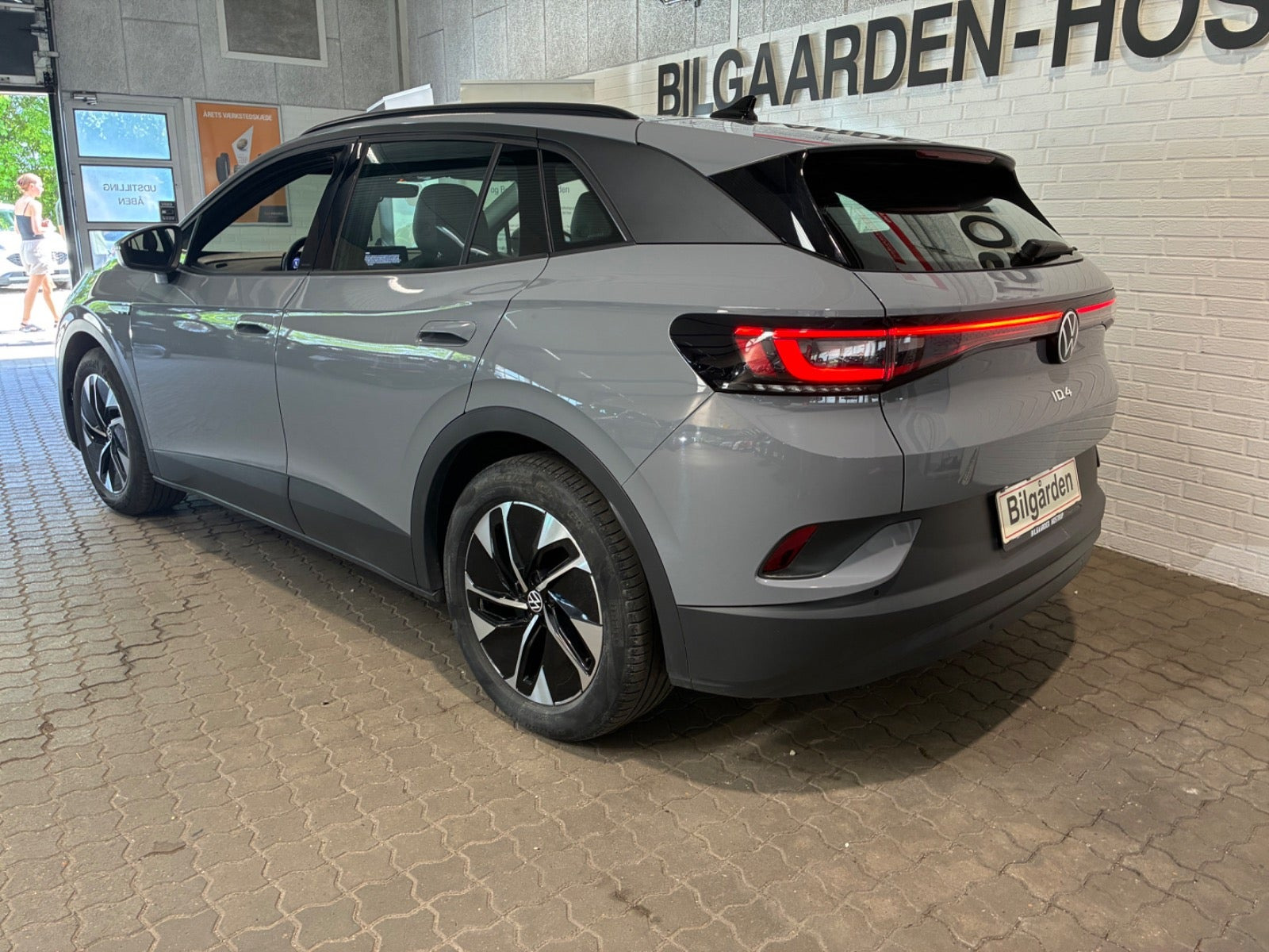 Grå VW ID.4 fra 2022