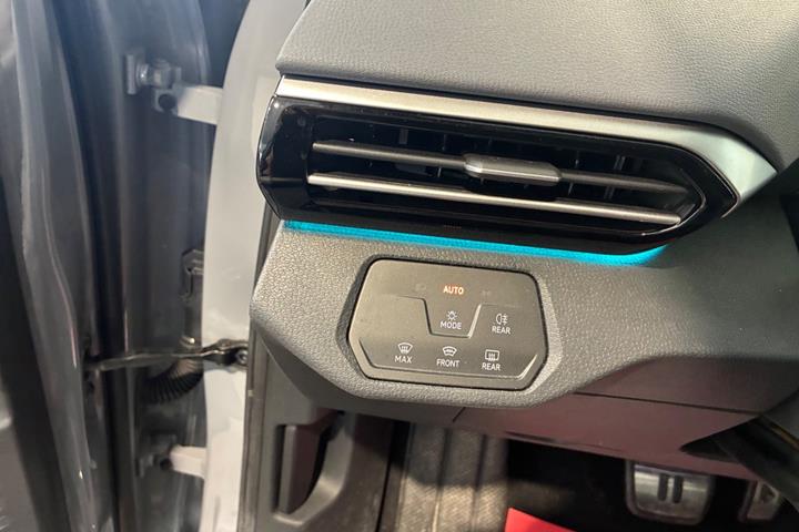 Grå VW ID.4 fra 2022