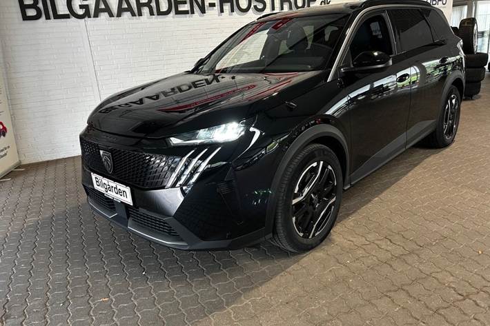 Sort Peugeot e-5008 fra 2025