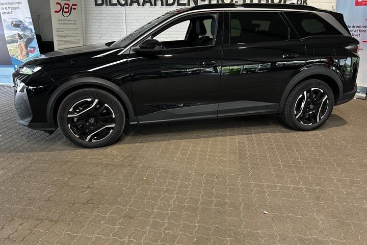 Sort Peugeot e-5008 fra 2025