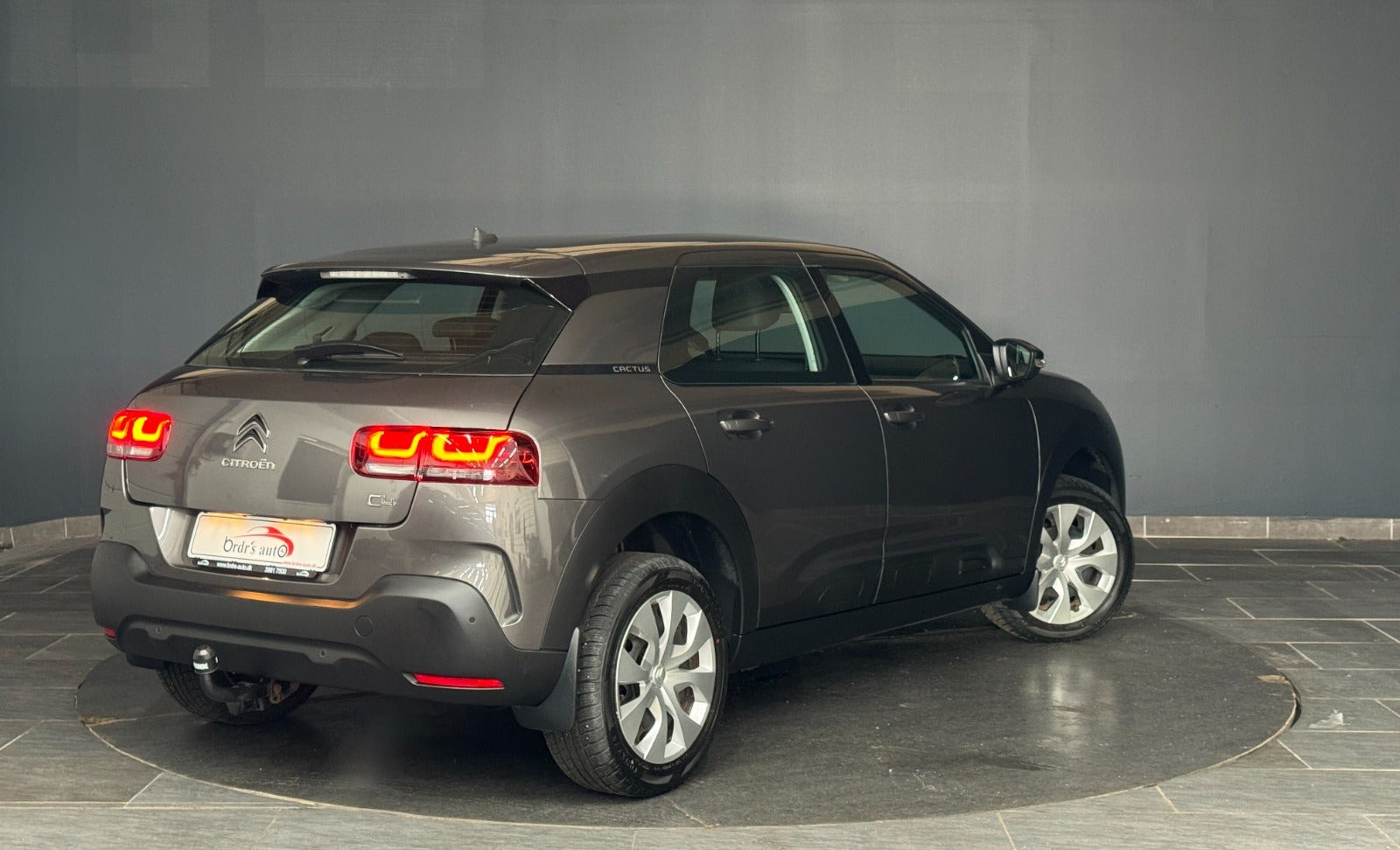 Grå Citroën C4 Cactus fra 2020