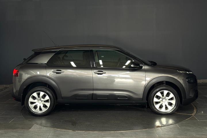 Grå Citroën C4 Cactus fra 2020