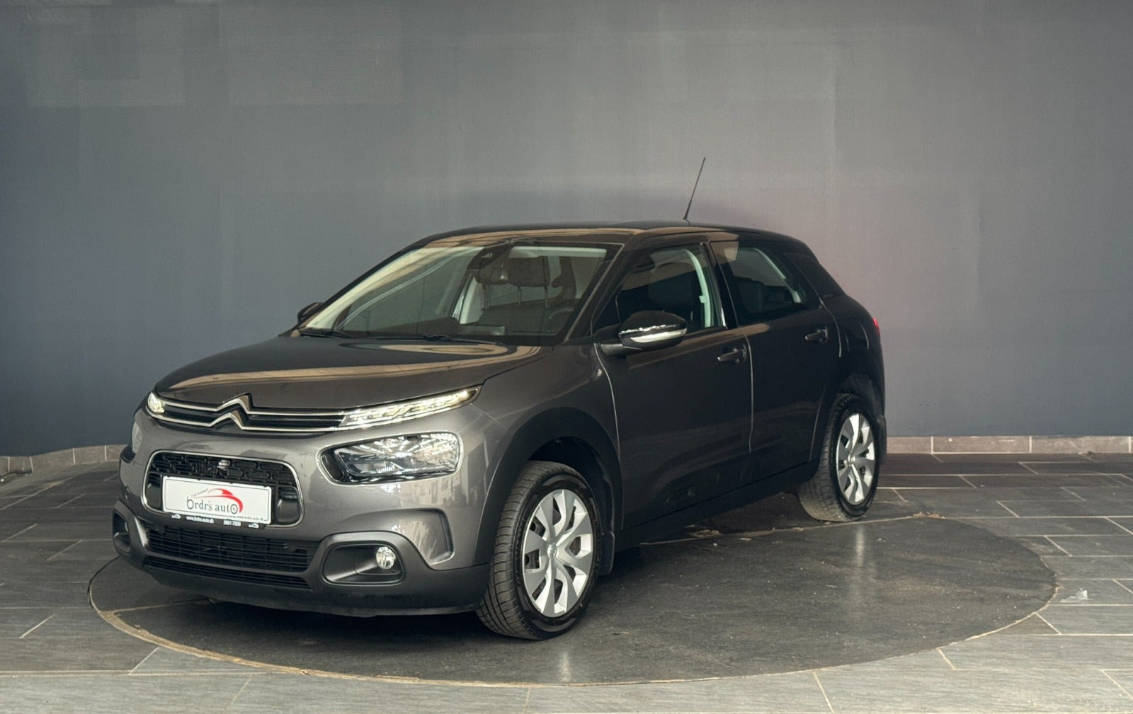 Grå Citroën C4 Cactus fra 2020