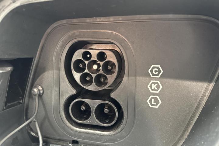 Grå Volvo EX30 fra 2024