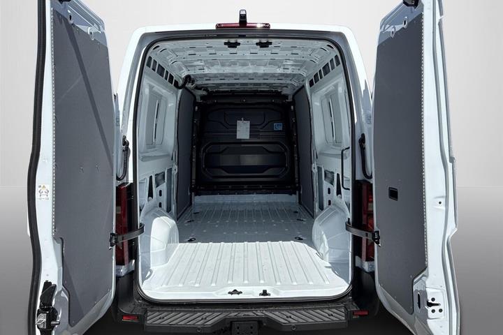 Hvid Renault Master V T35 fra 2026
